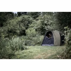 Capsule Trakker Tempest 100T Brolly Aquatexx EV -Accessoires de tente Soldes Magasin 201539 TRK L1 Tempest Brolly 100T AEV Lifestyle 022 550x550w