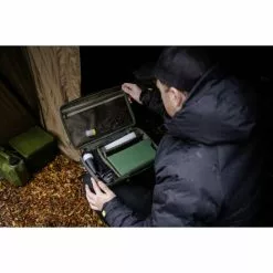 RidgeMonkey Ruggage Compact Accessory Case 330 -Accessoires de tente Soldes Magasin Zoomed20out20shoulder 550x550w