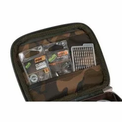 Fox Camolite Compact Rigid Lead & Bits Bag 10 Fox Camolite Compact Rigid Lead & Bits Bag -Accessoires de tente Soldes Magasin clu439 camolite leads bag flap contents detail 550x550w